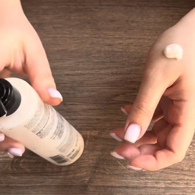 Молочко-пілінг 2 в 1 Academie Hydraderm Gentle Peeling Cleanser 2 In 1 200 мл - основне фото