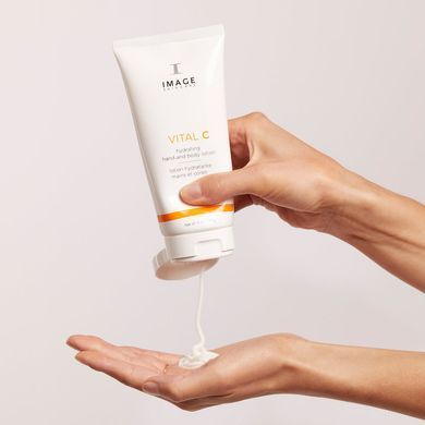 Зволожуючий лосьйон для рук і тіла Image Skincare Vital C Hydrating Hand And Body Lotion 170 г - основне фото