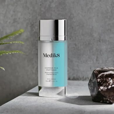 Мінеральна антиоксидантна пептидна сироватка Medik8 Copper PCA Peptides Serum 30 мл - основне фото