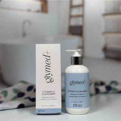 Очищающее средство с витамином C GlyMed Plus Vitamin C Cleanser 236 мл - основное фото