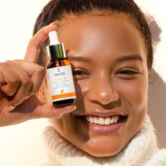 ᐉ Антиоксидантна зволожуюча сироватка Image Skincare Vital C