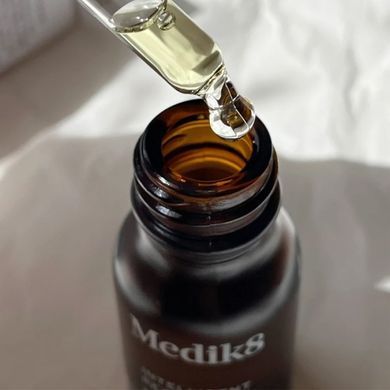 Сыворотка для лица с ретинолом Medik8 Intelligent Retinol 6TR Supercharged 0,6% Vitamin A Serum 15 мл - основное фото