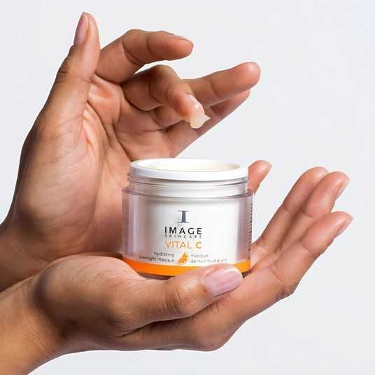 ᐉ Нічна маска з вітаміном C Image Skincare Vital C Hydrating
