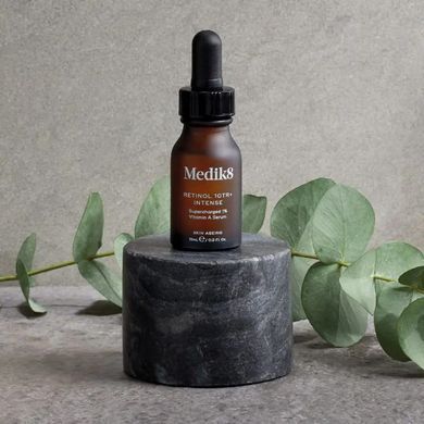 Сыворотка для лица с ретинолом Medik8 Intelligent Retinol 10TR Supercharged 1% Vitamin A Serum 15 мл - основное фото