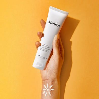 Солнцезащитный крем с физическими фильтрами SPF 50 Medik8 Physical Sunscreen SPF 50+ 60 мл - основное фото