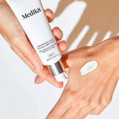 Дневной защитный крем с SPF 30 Medik8 Advanced Day Total Protect SPF 30 50 мл - основное фото