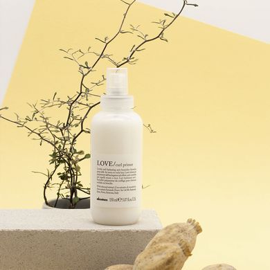 Молочко для кудрявых волос Davines Love Curl Primer 150 мл - основное фото