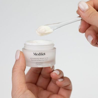 Ночной омолаживающий крем для кожи вокруг глаз Medik8 Advanced Night Eye Cream 15 мл - основное фото