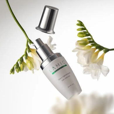 Відновлювальна сироватка з ретинолом Lamic Cosmetici Siero Rigenerante Con Retinolo 30 мл - основне фото