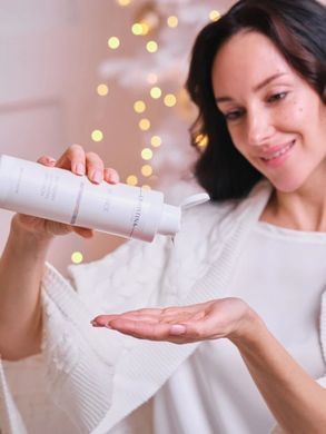 Очищающая эмульсия для лица с экстрактом малины Christina Nuance Raspberry Cleansing Emulsion 300 мл - основное фото