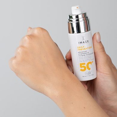 Сонцезахисний крем SPF 50 Image Skincare Daily Prevention Advanced Smartblend Mineral Moisturizer SPF 50+ 48 г - основне фото