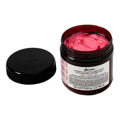 Розовый кондиционер Davines Alchemic Creative Conditioner Pink 250 мл - основное фото