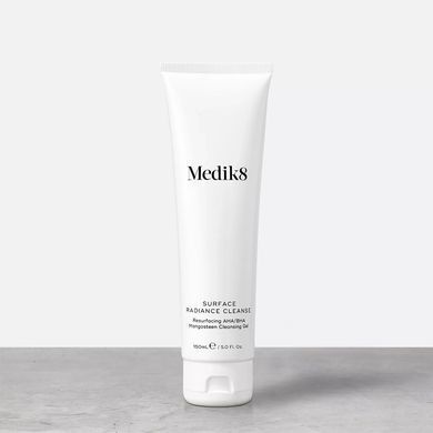 Гель для умывания с кислотами и экстрактом мангостина Medik8 Surface Radiance Cleanse 150 мл - основное фото