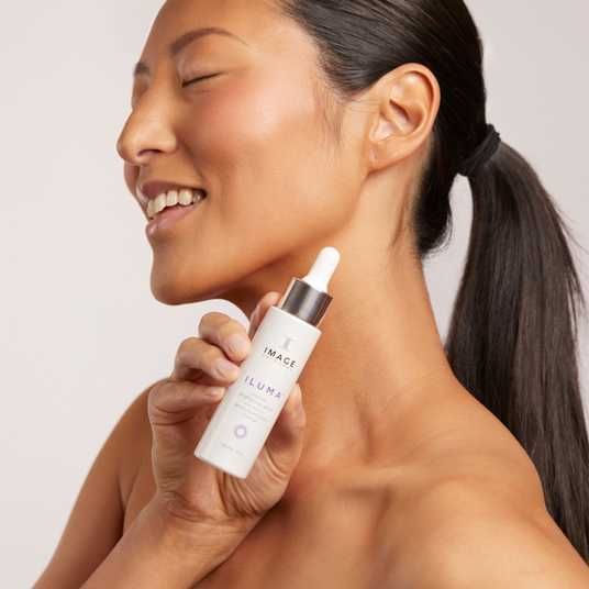 ᐉ Освітлювальна сироватка Image Skincare Iluma Intense