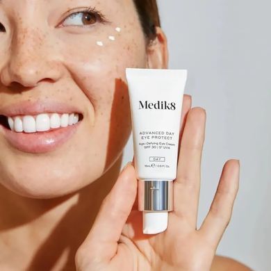 Дневной крем для кожи вокруг глаз с SPF 30 Medik8 Advanced Day Eye Protect Age-Defying Eye Cream SPF 30 15 мл - основное фото