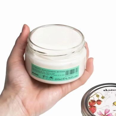Відновлювальне масло для обличчя, волосся та тіла Davines Authentic Formulas Replenishing Butter 200 мл - основне фото