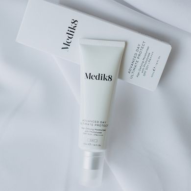Дневной защитный крем с SPF 50 Medik8 Advanced Day Ultimate Protect SPF 50+ PA++++ 50 мл - основное фото