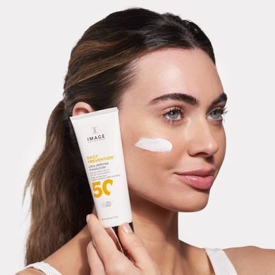 Солнцезащитный крем SPF 50 Image Skincare Daily Prevention Ultra Defense Moisturizer SPF 50 73 г - основное фото
