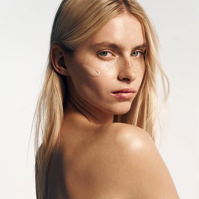 Сонцезахисний крем з тоном INSTYTUTUM Sunscription Dark Spot Defence SPF 50 50 мл - основне фото
